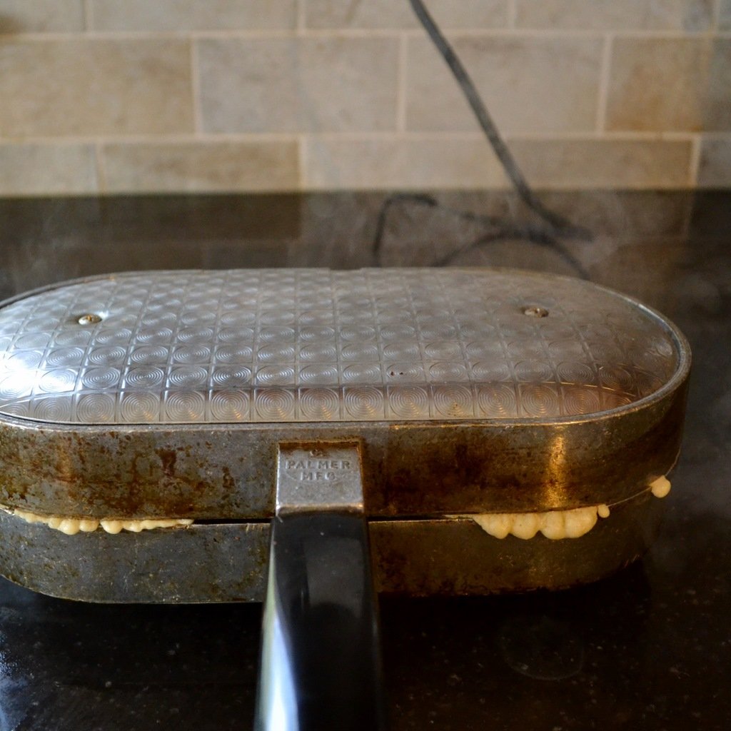 Palmer Electric Pizzelle Iron Model 1000