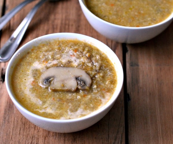 These 25 frugal healthy soup recipes are such a great resource for meal planning!