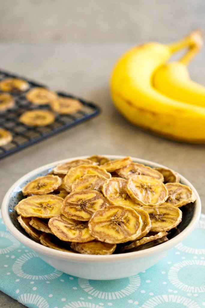 Dehydrated Banana Chips {Oven or Dehydrator}